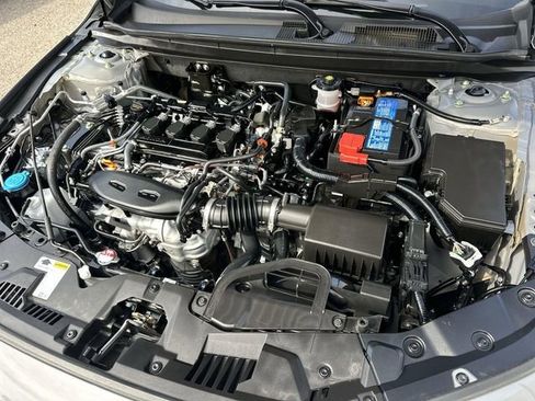 Used 2025 Honda Accord SE image 28