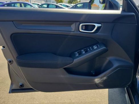 Certified 2025 Honda Civic Sport image 18