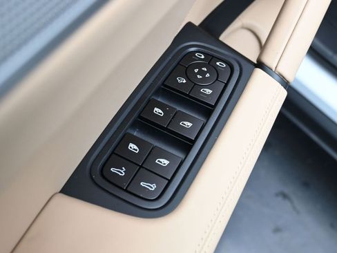 New 2026 Porsche Cayenne image 9