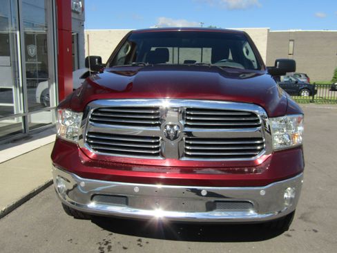 Used 2017 RAM 1500 Big Horn AWD/4WD image 3