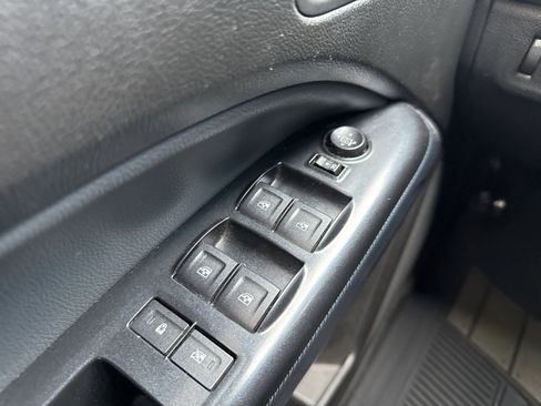 Used 2015 Chevrolet Colorado Z71 image 37