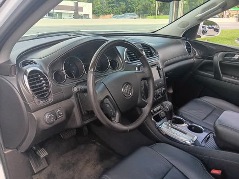 Used 2017 Buick Enclave Leather FWD image 11