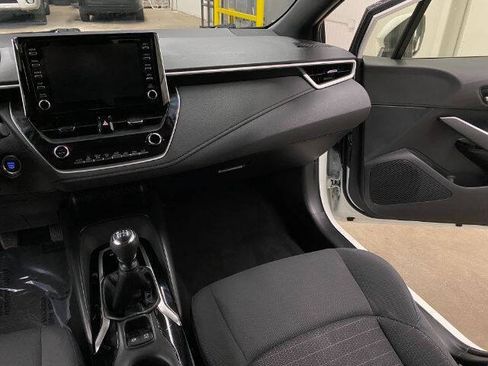 Used 2020 Toyota Corolla SE w/ Carpet Mat Package (TMS) FWD image 19