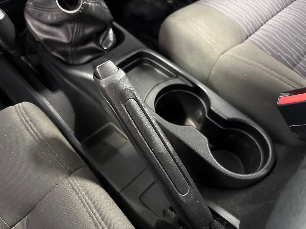 Used 2012 Jeep Wrangler Sport AWD/4WD image 19