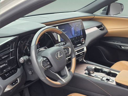 Used 2024 Lexus RX 350 AWD image 29