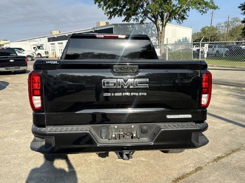 Used 2024 GMC Sierra 1500 Elevation w/ LPO, Elevation Black Package image 12