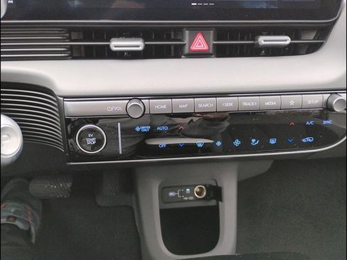 New 2026 Hyundai Ioniq 5 SE image 26