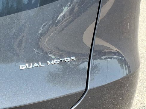 Used 2023 Tesla Model Y AWD image 16
