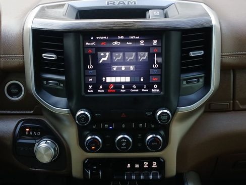 Used 2020 RAM 1500 Laramie RWD image 4