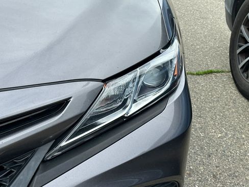 Used 2019 Toyota Camry SE image 11