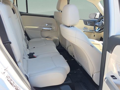 Used 2021 Mercedes-Benz GLB 250 image 21