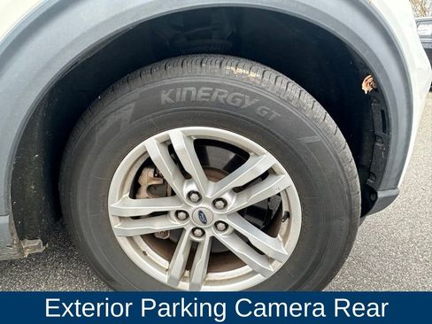 Used 2020 Ford Explorer XLT w/ Equipment Group 202A image 11