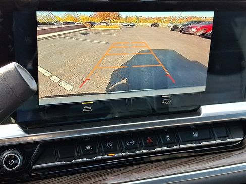 Used 2022 Chevrolet Silverado 1500 LT image 19