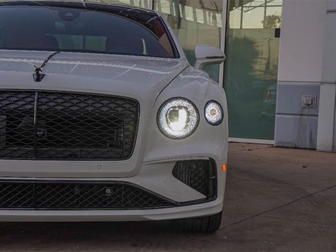 New 2026 Bentley Flying Spur image 7