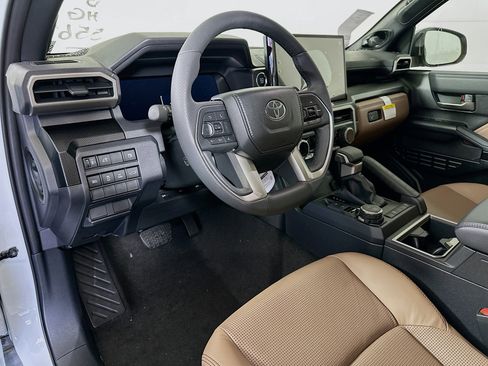 New 2025 Toyota 4Runner Limited image 8