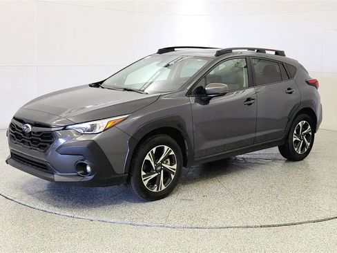 Used 2025 Subaru Crosstrek 2.5i Premium AWD/4WD image 3