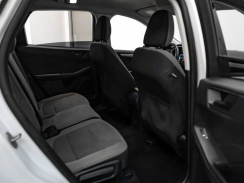 Used 2022 Ford Escape SE FWD image 32