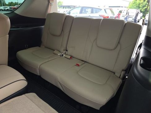 Used 2023 Nissan Armada Platinum w/ Captain's Chairs Package AWD/4WD image 13