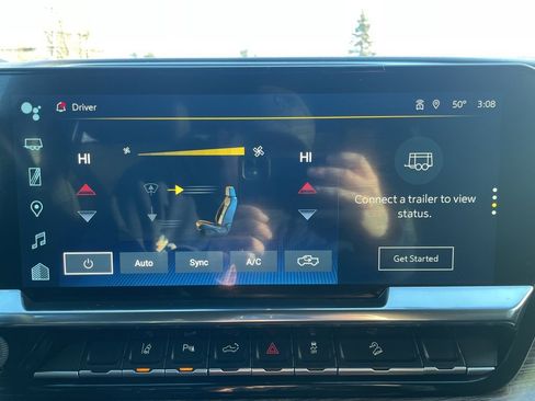 Used 2025 Chevrolet Silverado 2500 LT w/ Z71 Chrome Sport Edition image 24