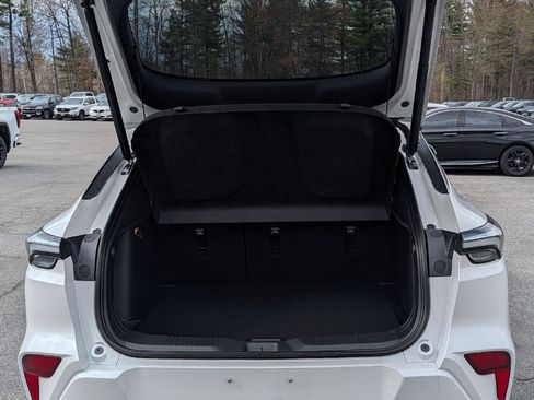 New 2026 Buick Envista Avenir image 11