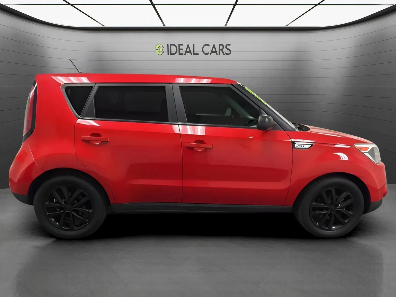 Used 2019 Kia Soul + FWD image 4