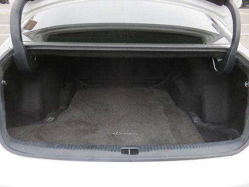 Used 2017 Lexus IS 200t F Sport w/ F Sport Package RWD image 23