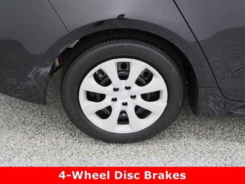 Certified 2024 Toyota Corolla LE image 6