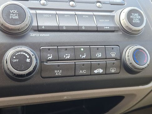 Used 2011 Honda Civic LX image 21