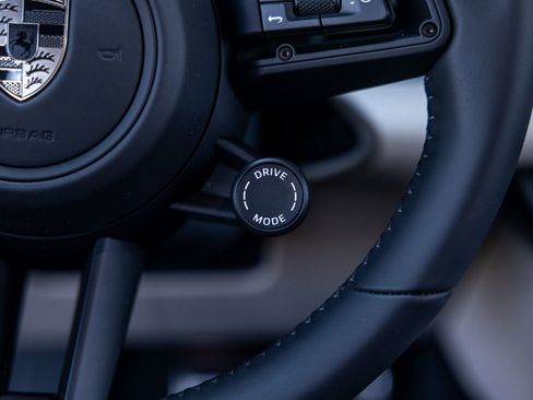 New 2026 Porsche Macan Turbo Electric image 52