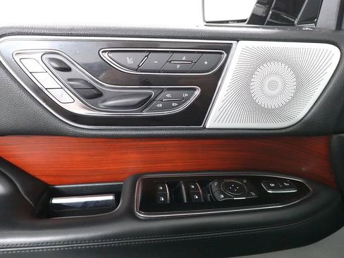 Used 2021 Lincoln Navigator Reserve AWD/4WD image 25