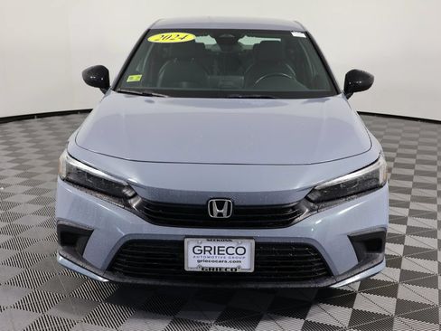Used 2024 Honda Civic Sport image 3