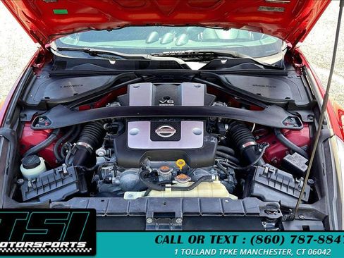 Used 2016 Nissan 370Z Coupe RWD image 9