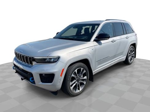 Used 2022 Jeep Grand Cherokee Overland w/ Advanced Protech Group III image 1