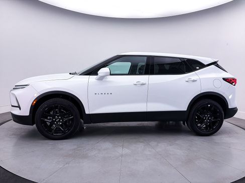 Used 2024 Chevrolet Blazer LT FWD image 38