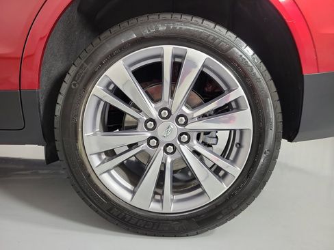 Certified 2024 Cadillac XT5 Premium Luxury AWD/4WD image 11