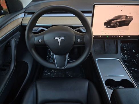 Used 2023 Tesla Model Y Long Range AWD/4WD image 14