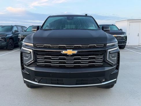 New 2026 Chevrolet Suburban High Country AWD/4WD image 2