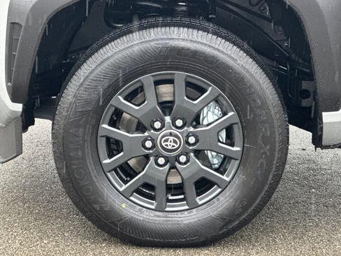 New 2026 Toyota 4Runner SR5 image 24