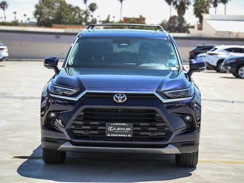 Used 2026 Toyota Grand Highlander AWD image 2