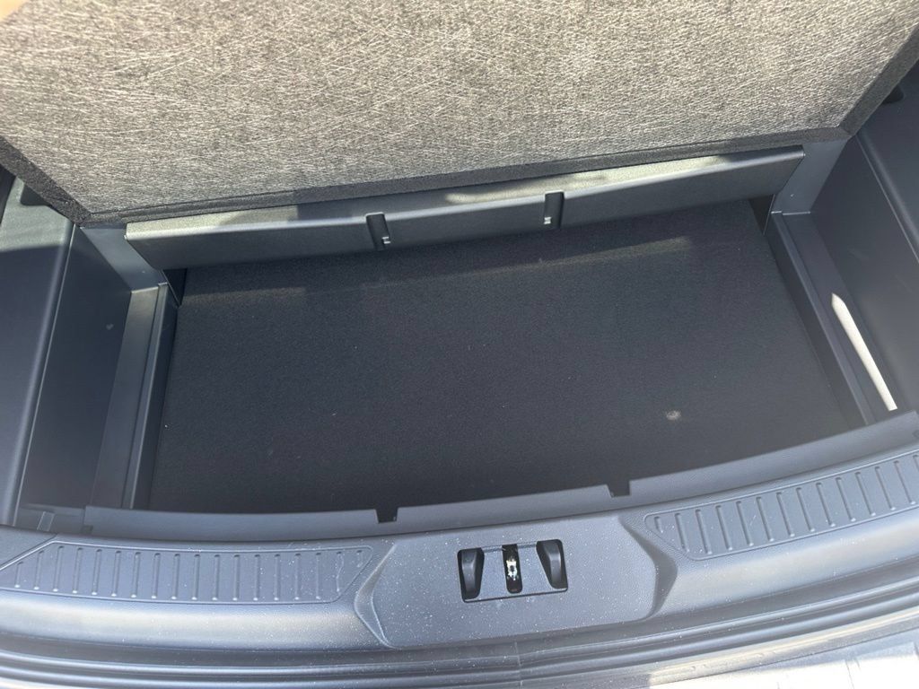New 2026 Ford Explorer Platinum RWD image 31
