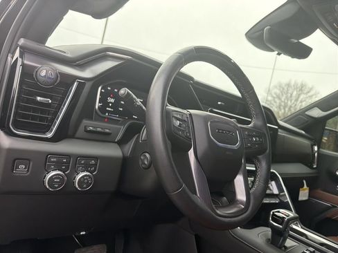 Used 2026 GMC Sierra 1500 Denali Ultimate AWD/4WD image 10
