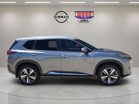 Used 2023 Nissan Rogue SL w/ SL Premium Package AWD/4WD image 2