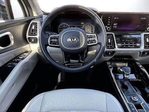 Used 2021 Kia Sorento SX image 12