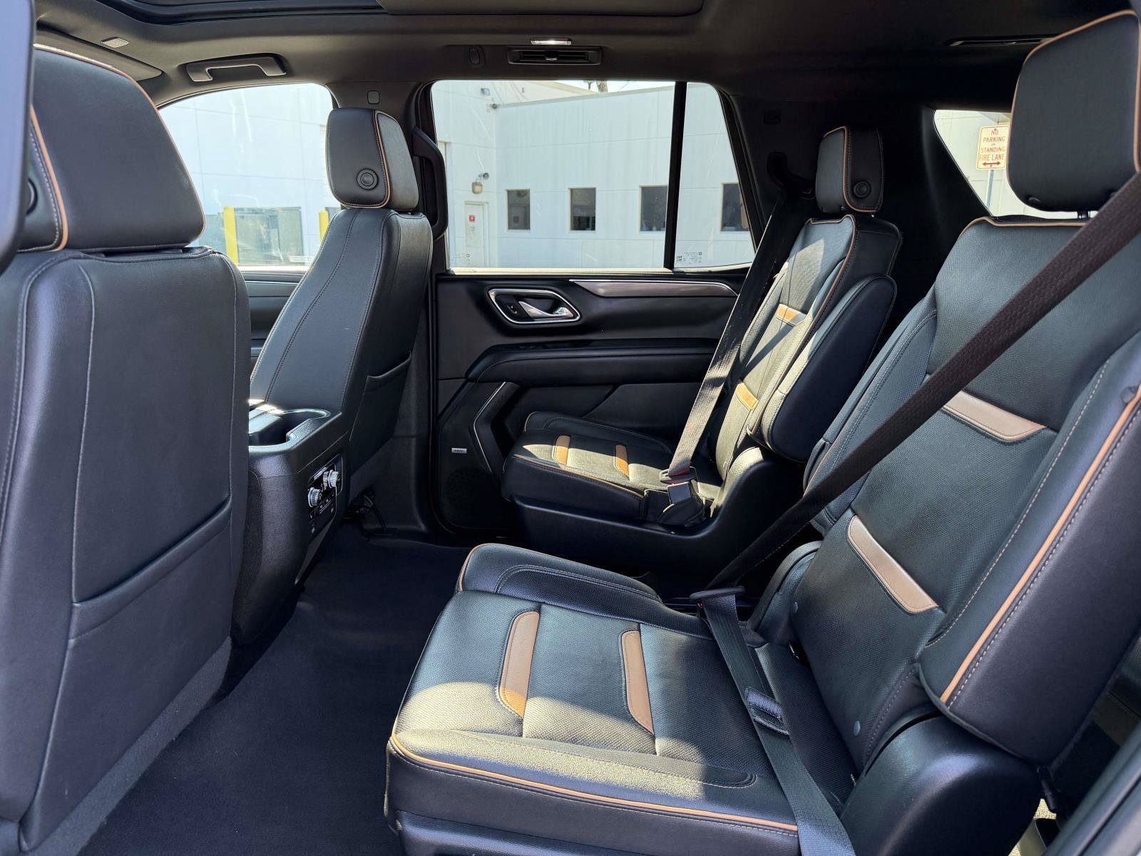 Used 2023 GMC Yukon AT4 w/ AT4 Premium Plus Package AWD/4WD image 9