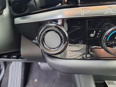 New 2026 Nissan Pathfinder SL AWD/4WD image 19