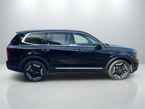 Used 2023 Kia Telluride S w/ S Sunroof Package image 8
