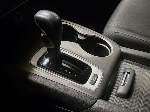 Used 2017 Honda Ridgeline Sport image 19