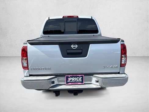 Used 2019 Nissan Frontier SV AWD/4WD image 6