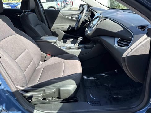 Used 2024 Chevrolet Malibu LT FWD image 25