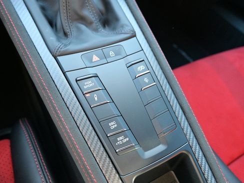 Used 2024 Porsche 718 Boxster Spyder RS image 28